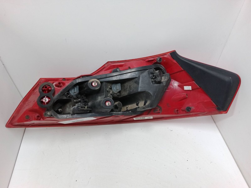 Recambio de piloto trasero izquierdo para opel insignia a sports tourer (g09) 2.0 cdti (35) referencia OEM IAM 13226856  