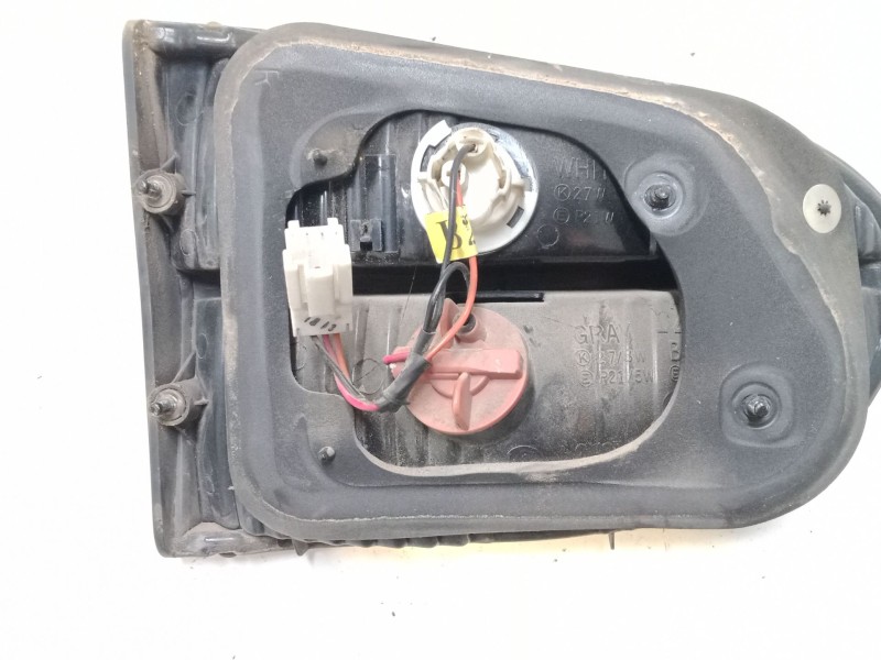 Recambio de piloto trasero porton derecho para hyundai h-1 / starex autobús (a1) 2.5 tci referencia OEM IAM   