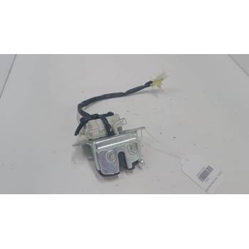 CERRADURA MALETERO / PORTON 