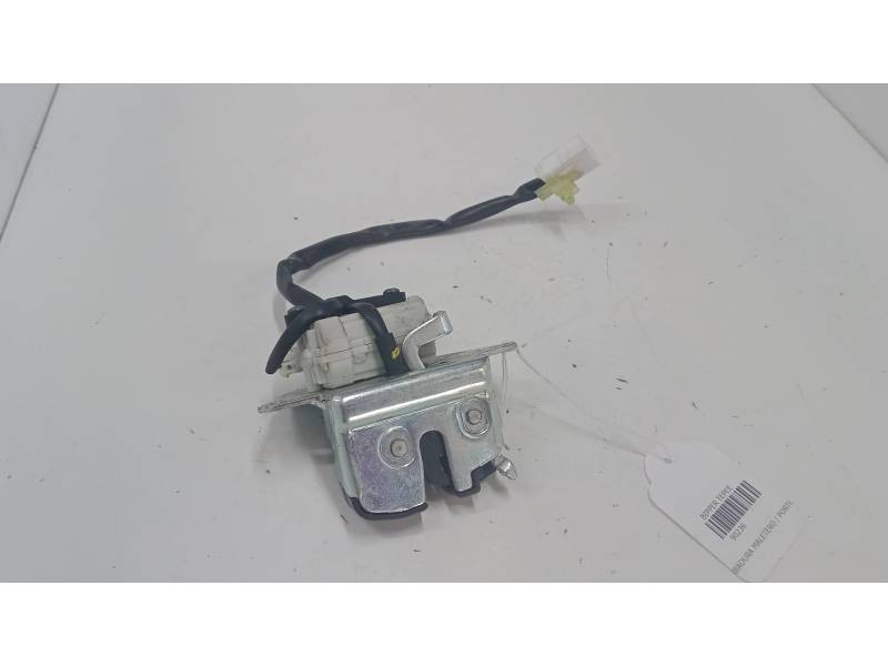 CERRADURA MALETERO / PORTON 