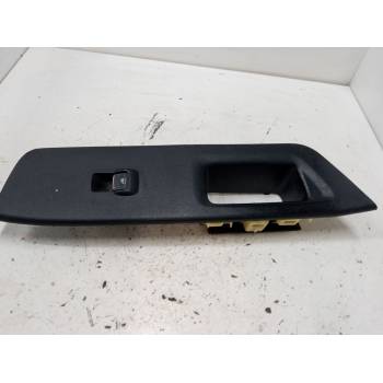 MANDO ELEVALUNAS DELANTERO DERECHO GN15A26690D 