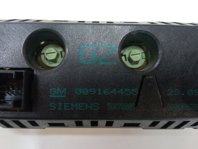 Recambio de pantalla interior reloj para opel corsa c (x01) 1.2 (f08, f68) referencia OEM IAM 009164455  5WK70005