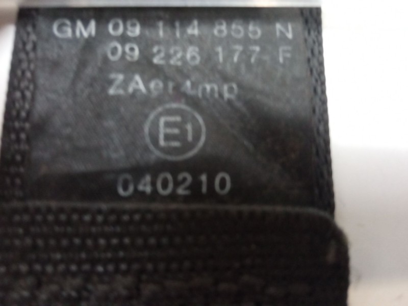 Recambio de cinturon seguridad delantero derecho para opel corsa c (x01) 1.2 (f08, f68) referencia OEM IAM 09226177  