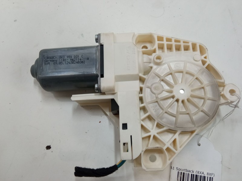 Recambio de motor elevaluna delantero izquierdo para audi a1 sportback (8xa, 8xf) 1.2 tfsi referencia OEM IAM 8K0959801C  