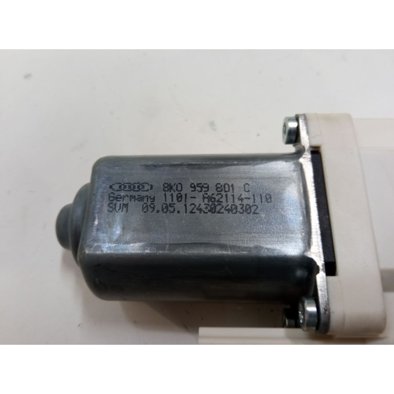 Recambio de motor elevaluna delantero izquierdo para audi a1 sportback (8xa, 8xf) 1.2 tfsi referencia OEM IAM 8K0959801C  