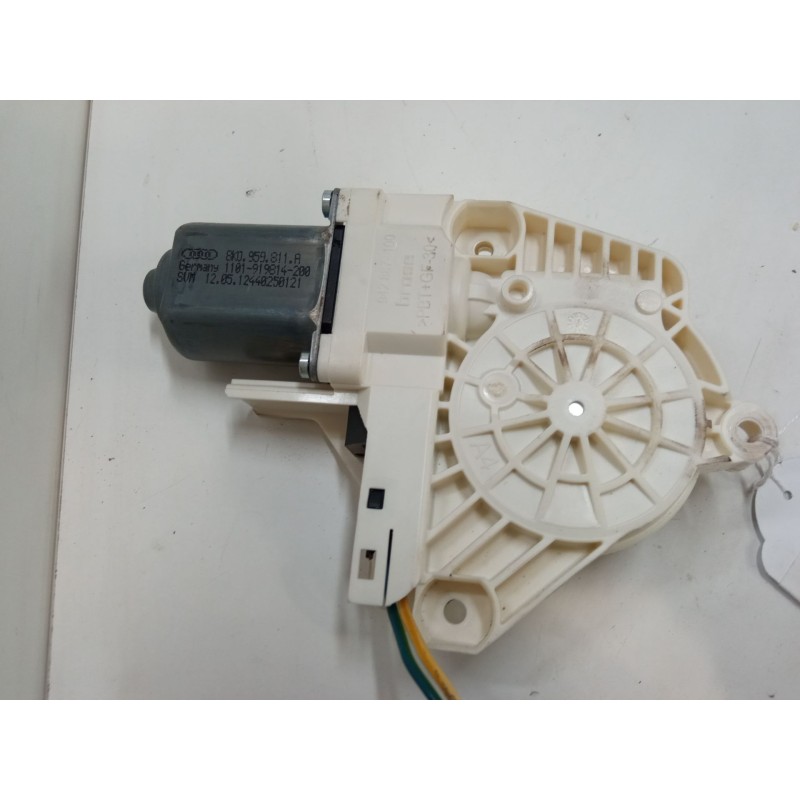 Recambio de motor elevaluna trasero derecho para audi a1 sportback (8xa, 8xf) 1.2 tfsi referencia OEM IAM 8K0959811A  