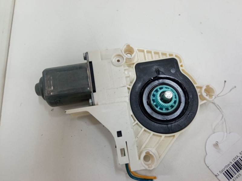 Recambio de motor elevaluna trasero izquierdo para audi a1 sportback (8xa, 8xf) 1.2 tfsi referencia OEM IAM 8K0959812A  
