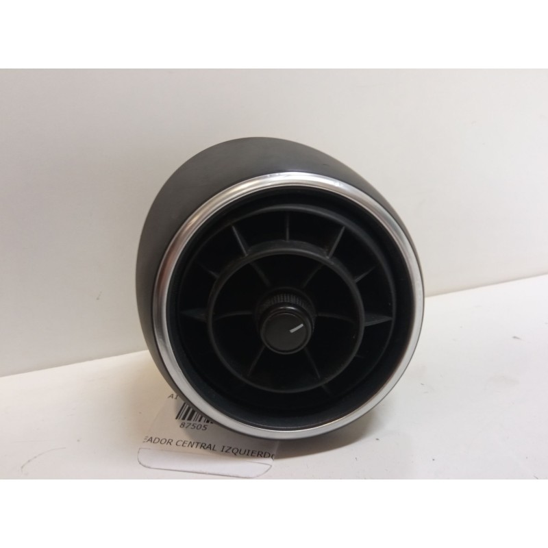 Recambio de aireador central izquierdo para audi a1 sportback (8xa, 8xf) 1.2 tfsi referencia OEM IAM 8x1820951  