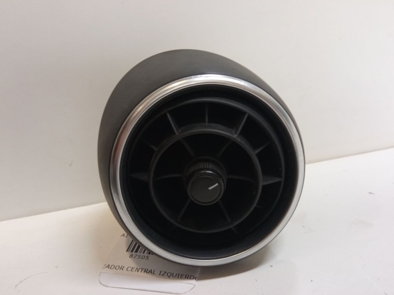 Recambio de aireador central izquierdo para audi a1 sportback (8xa, 8xf) 1.2 tfsi referencia OEM IAM 8x1820951  