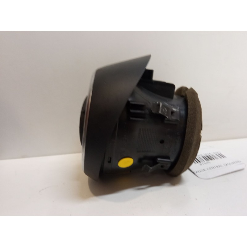 Recambio de aireador central izquierdo para audi a1 sportback (8xa, 8xf) 1.2 tfsi referencia OEM IAM 8x1820951  