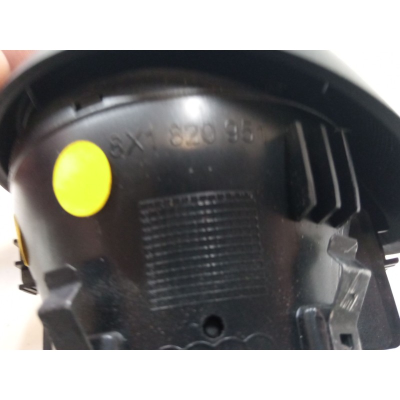 Recambio de aireador central izquierdo para audi a1 sportback (8xa, 8xf) 1.2 tfsi referencia OEM IAM 8x1820951  