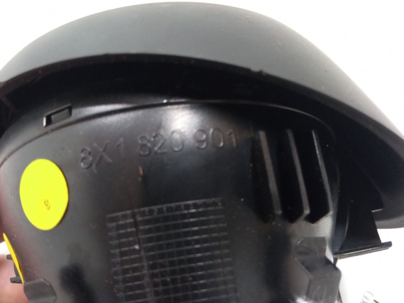 Recambio de aireador izquierdo para audi a1 sportback (8xa, 8xf) 1.2 tfsi referencia OEM IAM 8X1820901  