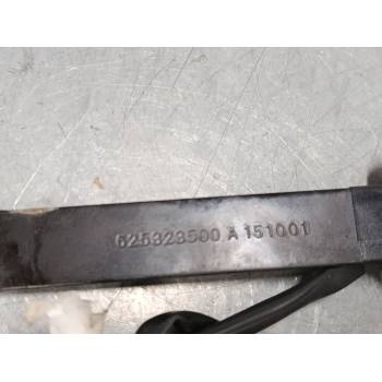 ANCLAJE CINTURON DELANTERO IZQUIERDO 