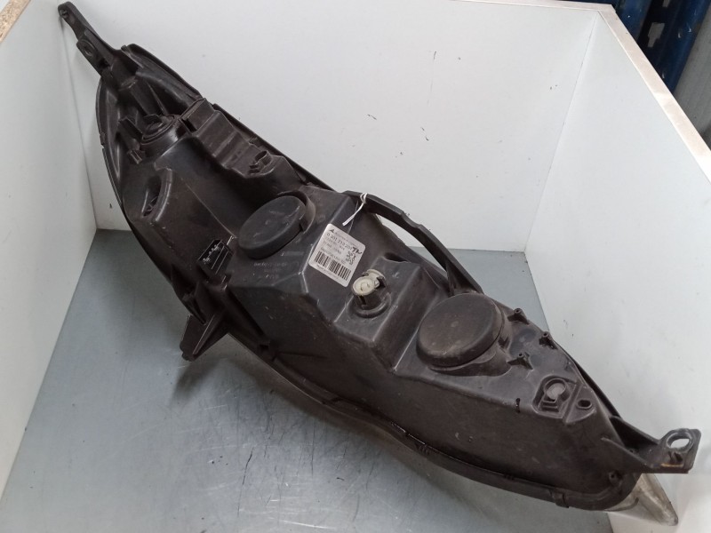 Recambio de faro izquierdo para peugeot 407 (6d_) 2.0 16v (6drfjc, 6drfje, 6drfjf) referencia OEM IAM 9660236180  0301213201