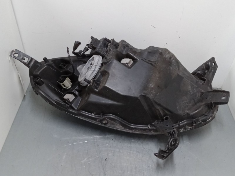 Recambio de faro izquierdo para nissan micra iii (k12) 160 sr referencia OEM IAM 26060BC505  