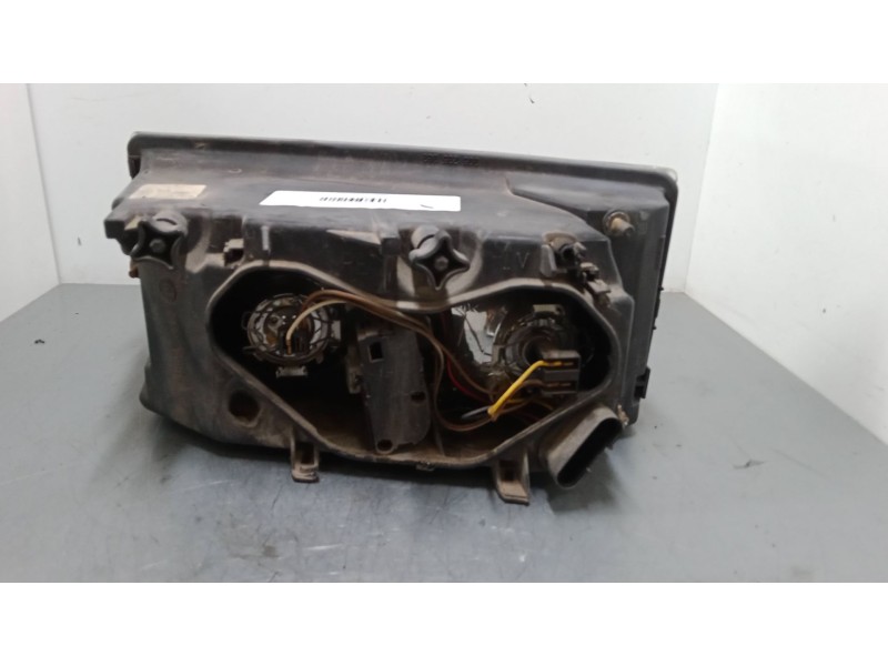 Recambio de faro derecho para iveco camion transporte botellas o bombonas 50c15 referencia OEM IAM   