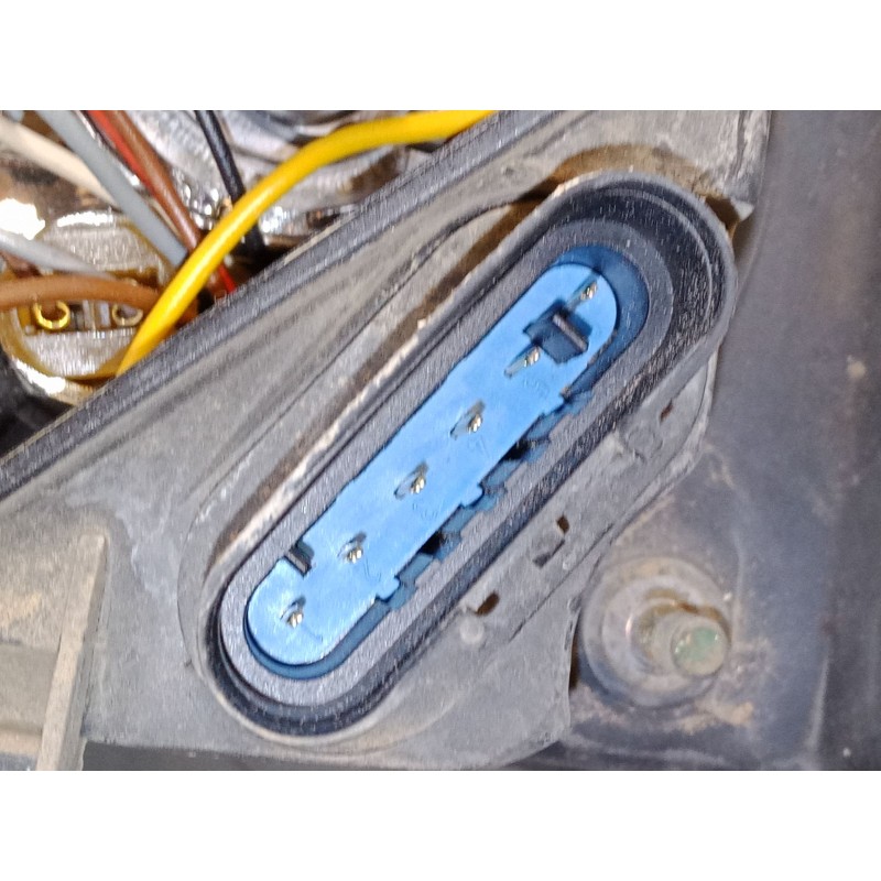 Recambio de faro derecho para iveco daily ii caja/chasis 35-12 k (15130311, 15130411, 15131111, 15131204,... referencia OEM IAM 