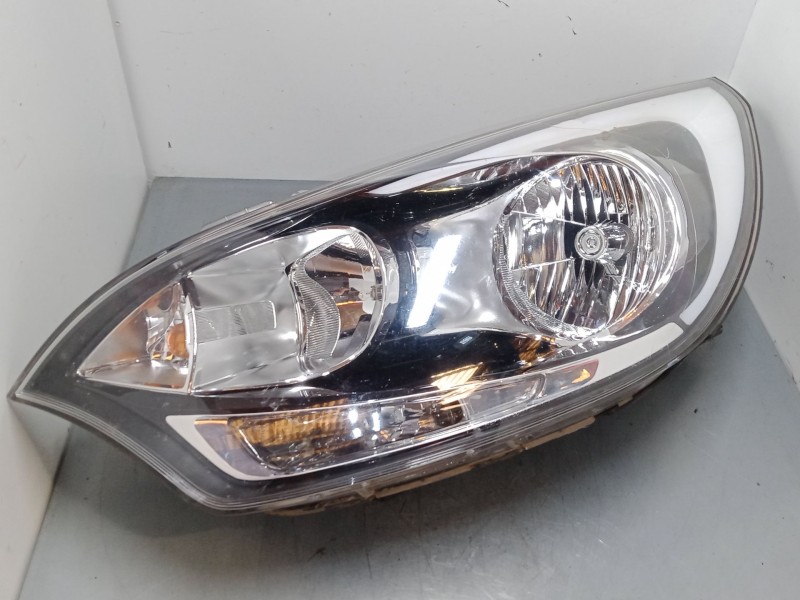 Recambio de faro izquierdo para kia rio iii (ub) 1.1 crdi referencia OEM IAM 921011WXXX  
