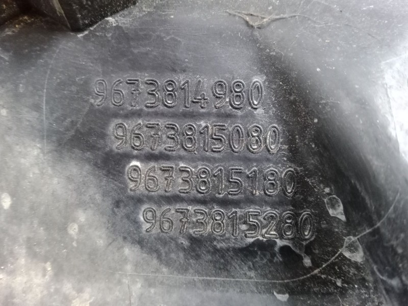 Recambio de faro izquierdo para citroën c3 ii (sc_) 1.4 referencia OEM IAM 9673814980  