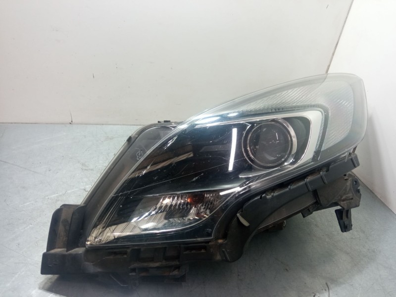 Recambio de faro izquierdo para opel zafira tourer c (p12) 1.6 cdti (75) referencia OEM IAM 39009021LH  