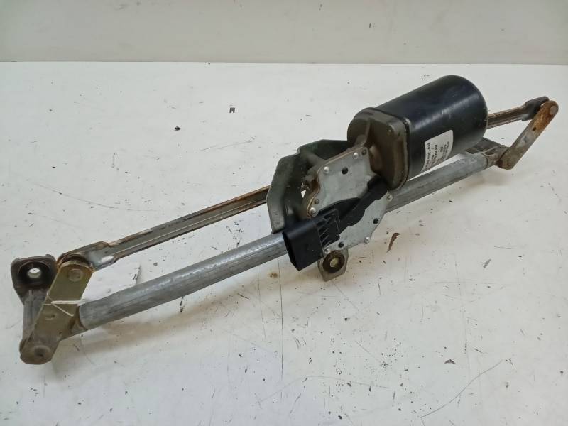 MOTOR LIMPIA DELANTERO 