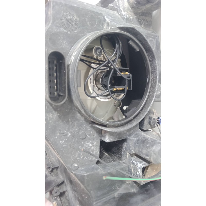 Recambio de faro derecho para mitsubishi colt vi (z3_a, z2_a) 1.3 (z21a) referencia OEM IAM 710301249302  