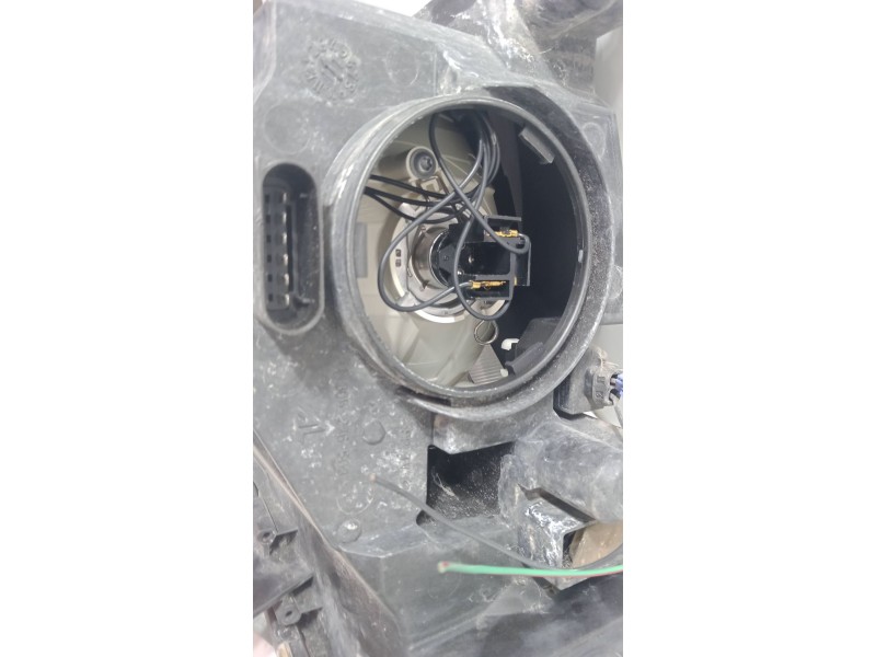 Recambio de faro derecho para mitsubishi colt vi (z3_a, z2_a) 1.3 (z21a) referencia OEM IAM 710301249302  