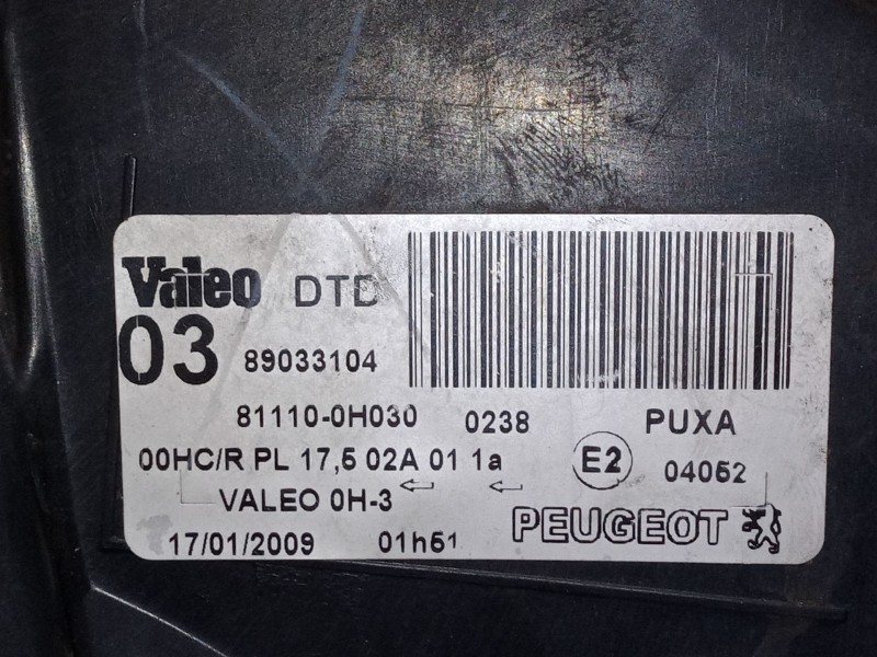 Recambio de faro derecho para peugeot 107 (pm_, pn_) 1.0 referencia OEM IAM 89033104  