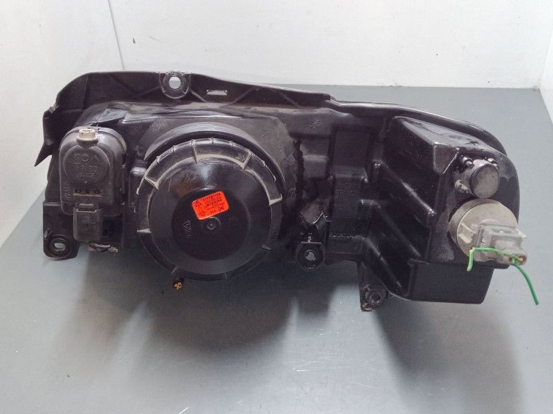 Recambio de faro derecho para peugeot 106 ii (1a_, 1c_) 1.1 i referencia OEM IAM   