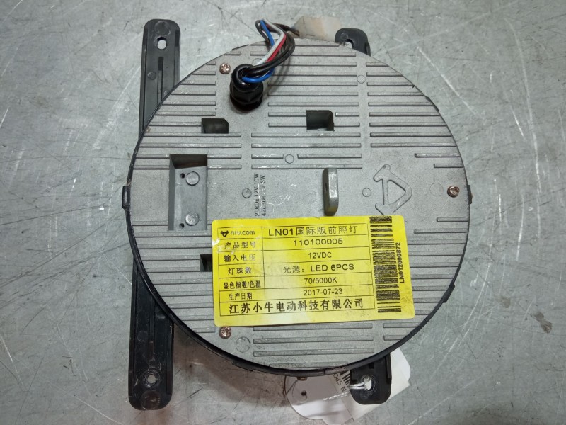 Recambio de faro delantero para niu n sport referencia OEM IAM   