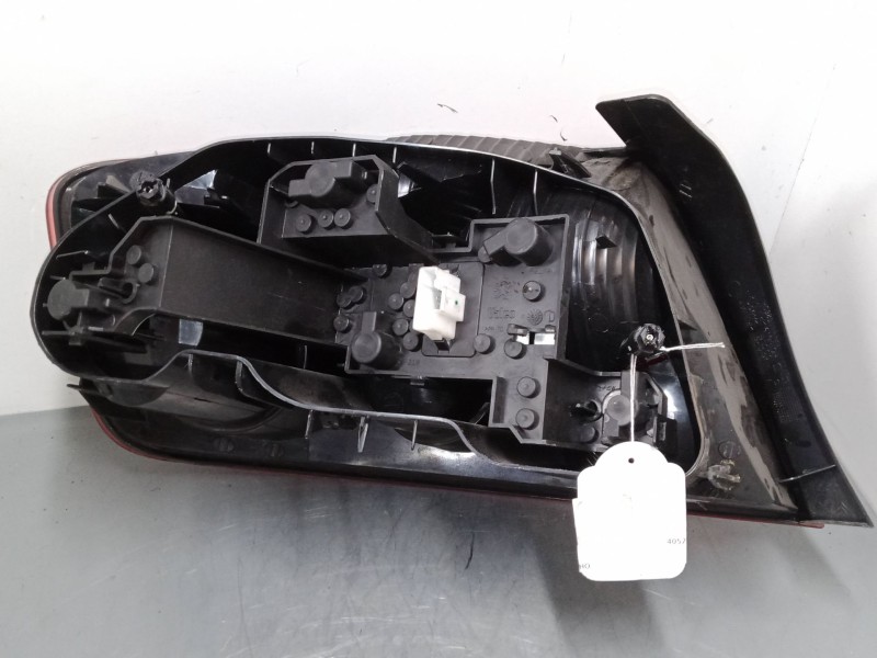 Recambio de piloto trasero derecho para peugeot 407 (6d_) 2.0 16v (6drfjc, 6drfje, 6drfjf) referencia OEM IAM   