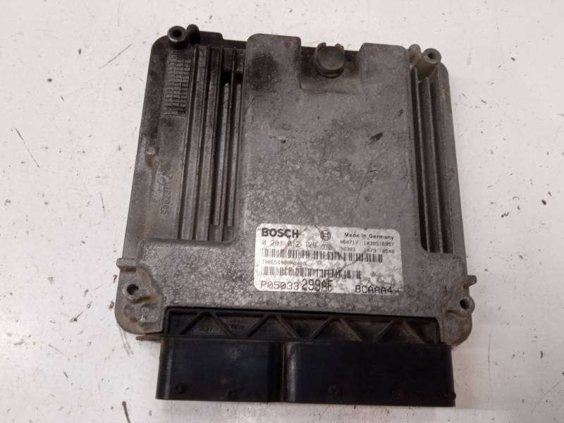 CENTRALITA MOTOR UCE 0281012129 P05033299AF 