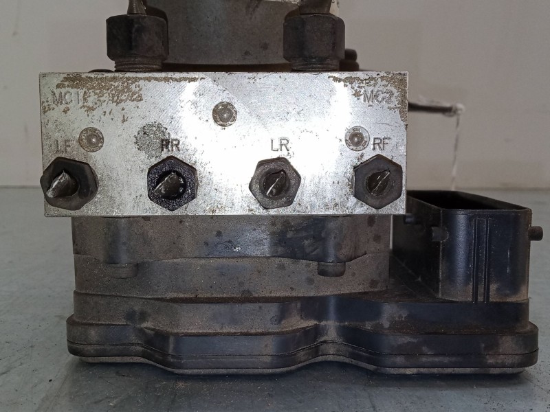 Recambio de abs para kia rio iii (ub) 1.1 crdi referencia OEM IAM 589201W570 BE6003G943 A1000623ACC