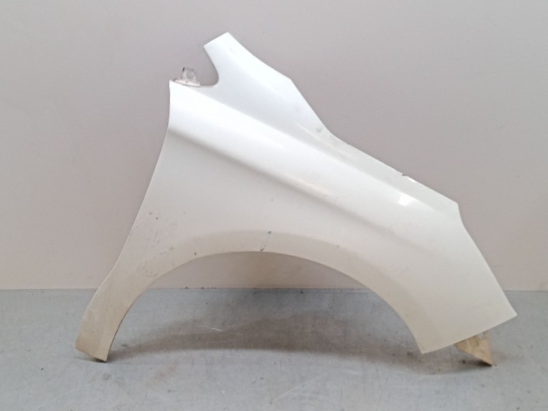 Recambio de aleta delantera derecha para citroën c4 ii (nc_) 1.6 hdi 110 referencia OEM IAM   