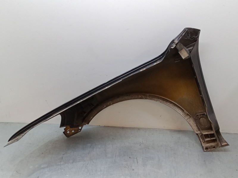 Recambio de aleta delantera derecha para volkswagen touareg (7la, 7l6, 7l7) 2.5 r5 tdi referencia OEM IAM 7L6821102K  