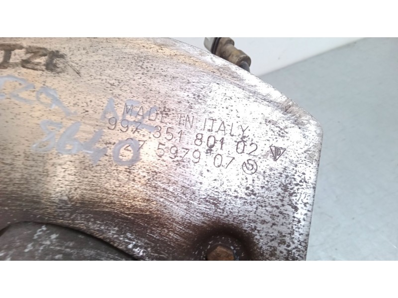 Recambio de mangueta delantera izquierda para porsche cayman (987) s 3.4 referencia OEM IAM 997341657  