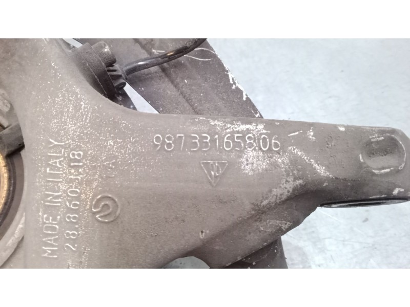 Recambio de mangueta trasera derecha para porsche cayman (987) s 3.4 referencia OEM IAM 98733165806  