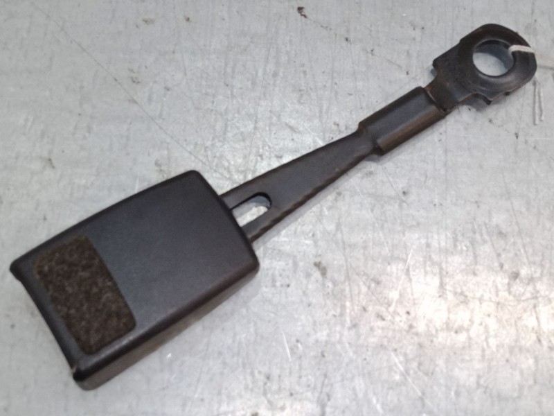 Recambio de anclaje cinturon delantero derecho para porsche cayman (987) s 3.4 referencia OEM IAM 99680318308  