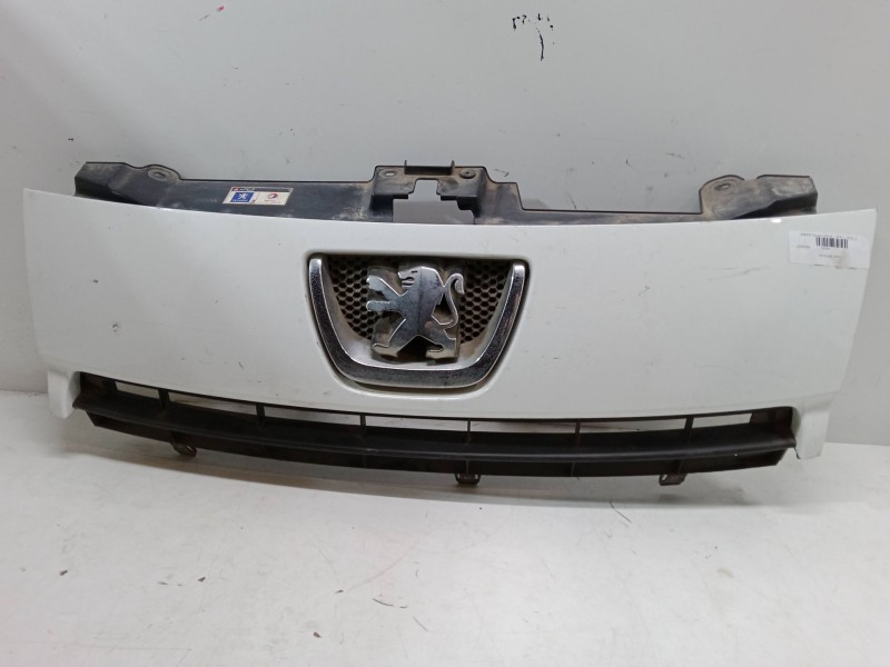 Recambio de rejillas capo para peugeot expert furgoneta (vf3a_, vf3u_, vf3x_) 2.0 hdi 120 referencia OEM IAM    Recambio de rejillas capo para peugeot expert furgoneta (vf3a_, vf3u_, vf3x_) 2.0 hdi 120 referencia OEM IAM