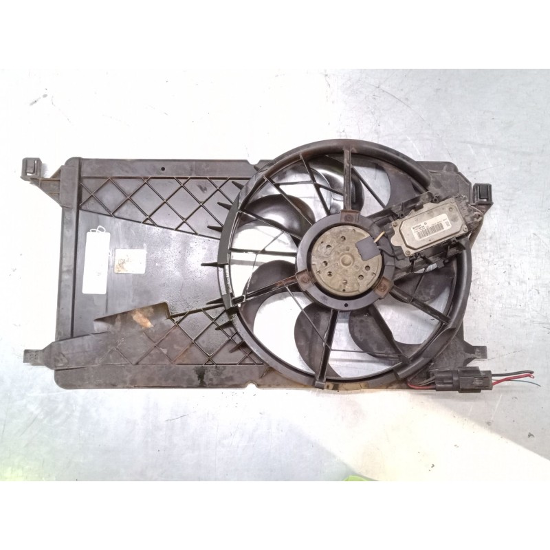 Recambio de electroventilador para ford focus ii (da_, hcp, dp) 1.8 tdci referencia OEM IAM 137328366  
