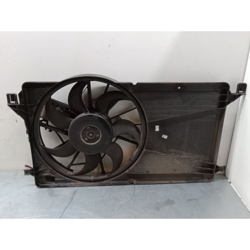 Recambio de electroventilador para ford focus ii (da_, hcp, dp) 1.8 tdci referencia OEM IAM 137328366  