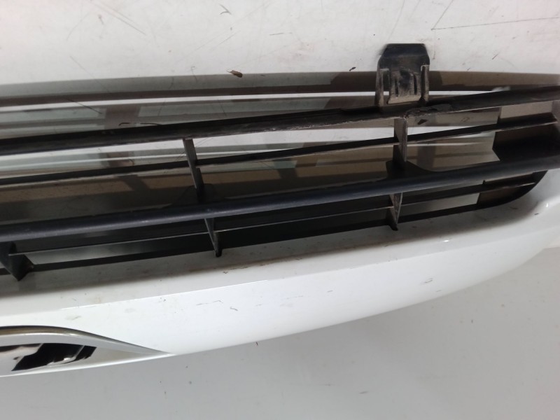 Recambio de rejillas capo para peugeot expert furgoneta (vf3a_, vf3u_, vf3x_) 2.0 hdi 120 referencia OEM IAM    Recambio de rejillas capo para peugeot expert furgoneta (vf3a_, vf3u_, vf3x_) 2.0 hdi 120 referencia OEM IAM