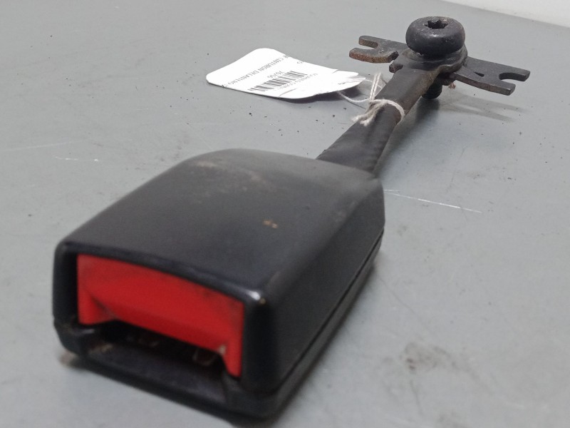 Recambio de anclaje cinturon delantero izquierdo para ford tourneo connect 1.8 tdci referencia OEM IAM   