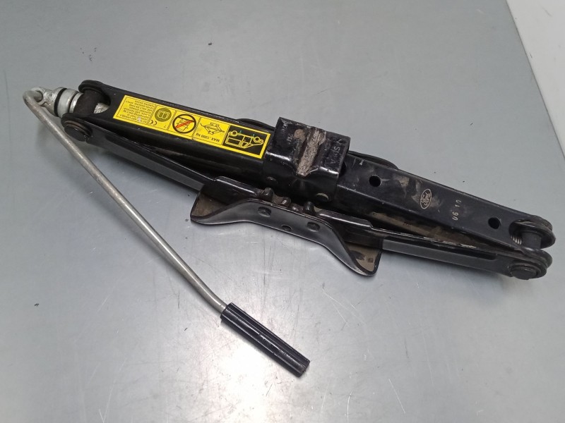 Recambio de gato para ford tourneo connect 1.8 tdci referencia OEM IAM   