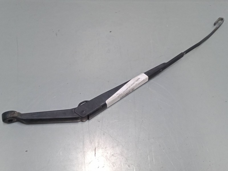 Recambio de brazo limpia delantero izquierdo para chevrolet aveo / kalos hatchback (t200) 1.4 16v referencia OEM IAM   