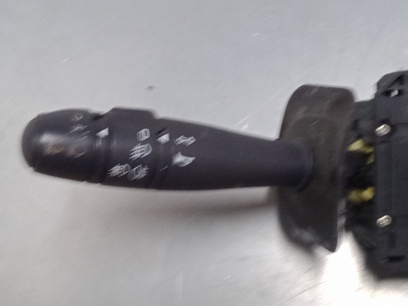 Recambio de mando luces para dacia logan (ls_) 1.6 16v (ls09, ls0l, ls0m, ls0p, ls0v, ls18, ls1s, ls1v,... referencia OEM IAM 82