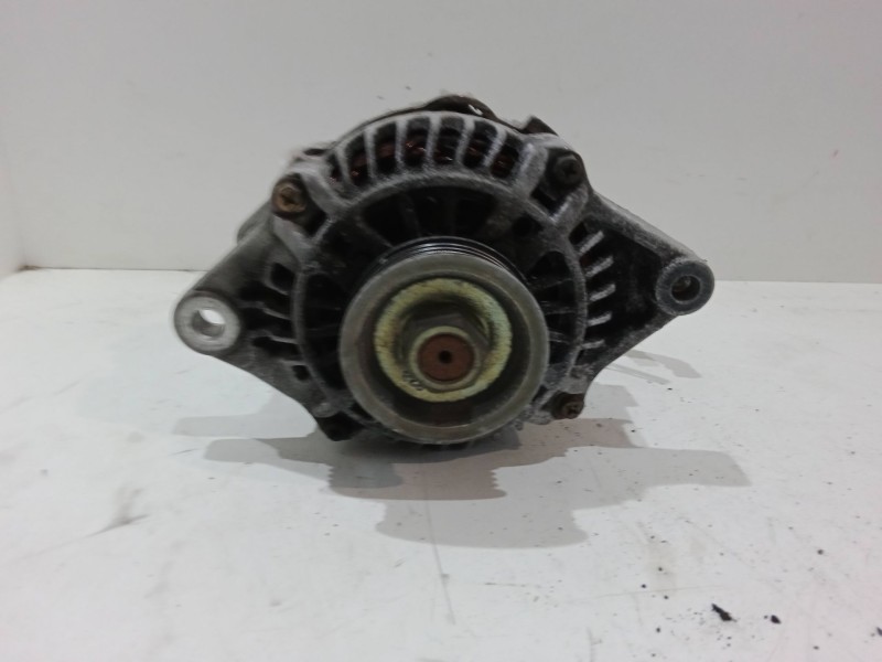 Recambio de alternador para nissan almera i hatchback (n15) 1.6 referencia OEM IAM 231000M010 A 5 T 0 6 8 9 1 C 
