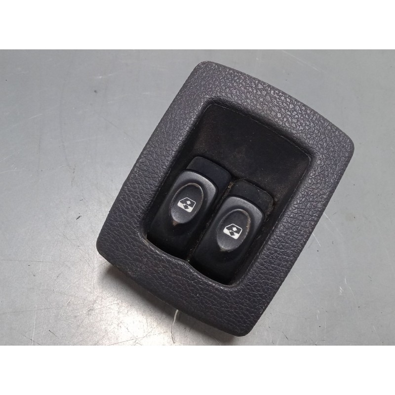 Recambio de mando elevalunas trasero central para dacia logan (ls_) 1.6 16v (ls09, ls0l, ls0m, ls0p, ls0v, ls18, ls1s, ls1v,... 