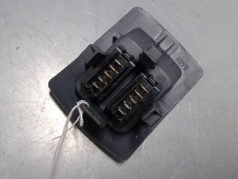 Recambio de mando elevalunas trasero central para dacia logan (ls_) 1.6 16v (ls09, ls0l, ls0m, ls0p, ls0v, ls18, ls1s, ls1v,... 