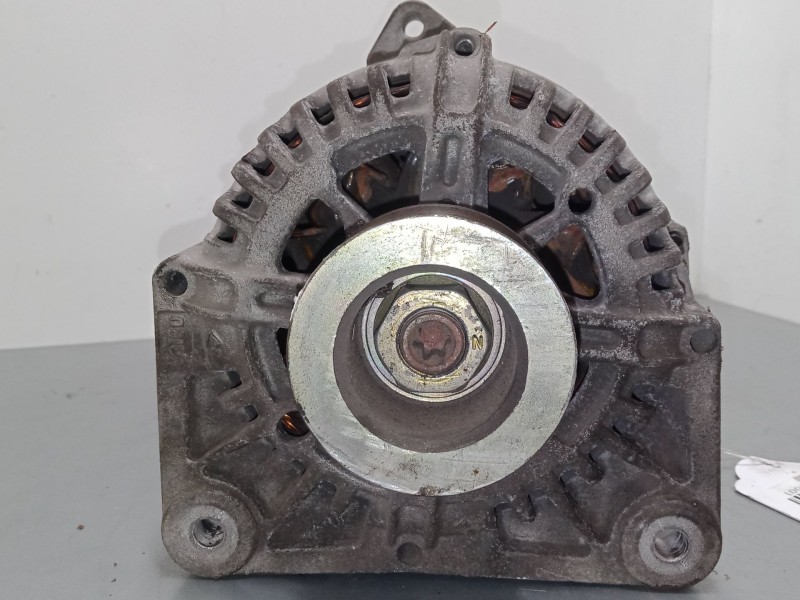 Recambio de alternador para dacia logan (ls_) 1.6 16v (ls09, ls0l, ls0m, ls0p, ls0v, ls18, ls1s, ls1v,... referencia OEM IAM 820